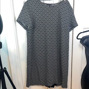 XL Sami & Jo Black & White Geometric Pattern Dress professional